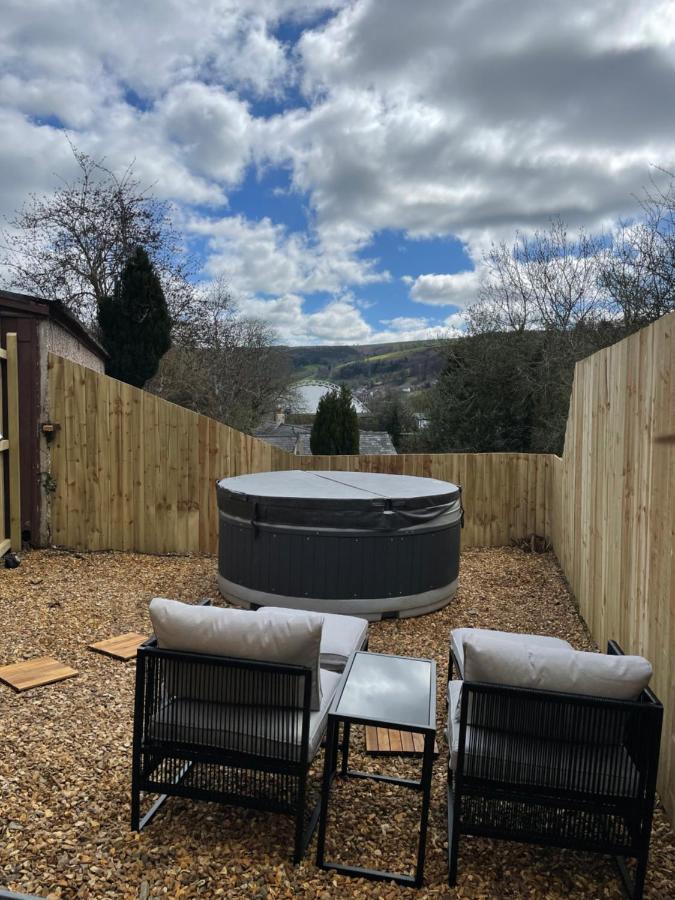 Dee Lodge With Private Hot Tub Llangollen Εξωτερικό φωτογραφία
